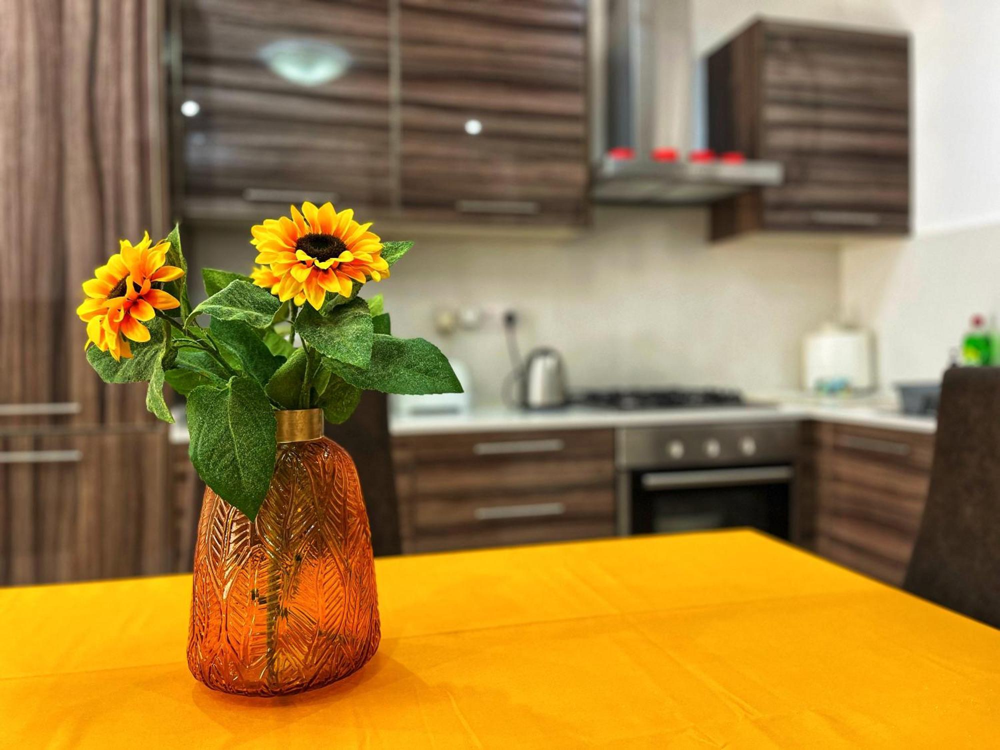 Charming Two Bedroom Apartment Pietà Zewnętrze zdjęcie